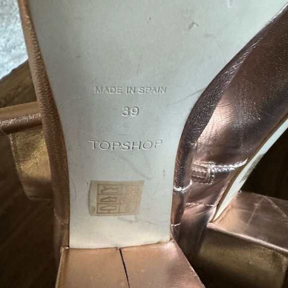 Topshop Nina chunky heel ankle boots in chocolate | ASOS TOPSHOP Pin On Hello Lovers Booties Size EU39/US 8.5